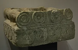 Covering Prints: Covering of a prismatic pillar. 1st-2nd centuries