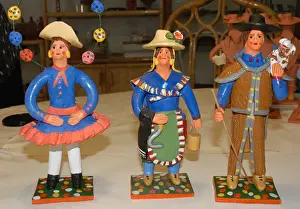 Craftsmanship Prints: Crafts. Bonecos of Estremoz. Ceramic figures representing di