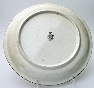 Images Dated 23rd September 2010: Cream pottery plate with black rim - WWI - Bairnsfatherware