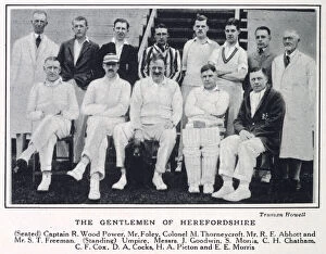 Abbott Gallery: Cricket Team Photograph - The Gentlemen of Herefordshire Date: 1932