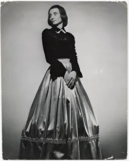 Images Dated 8th November 2019: CRINOLINE REVIVAL 1930S