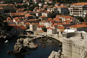 CROATIA. DUBROVNIK. Dance neighborhood and the wall