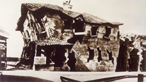 Crooked House/Butlins