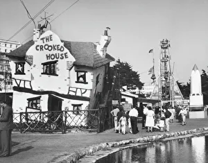 Sea Side Collection: Crooked House, Southend