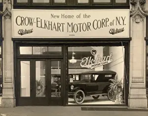 Crow Elkhart showroom