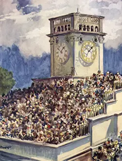 The crowd under the clock at Ascot