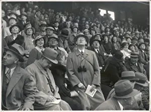 Anxious Prints: Crowd at a Horse Race