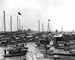 Guangzhou Prints: Crowded harbour scene, Canton(?), China