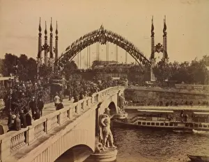 Dorsay Prints: Crowds crossing the Pont de l Alma, looking toward the Passe