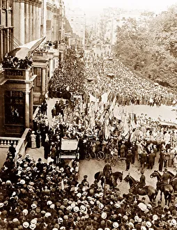 Embassy Prints: Crowds outside the Italian Embassy in London during WW1