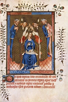 Images Dated 14th October 2011: The Crowning of a Queen