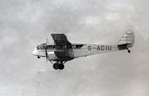Havilland Collection: Croydon Airport - de Havilland DH.84 Dragon G-ACIU