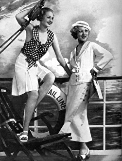 Images Dated 30th October 2015: Cruising suit & suntop from Harvey Nichols, 1934
