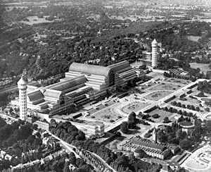 Sydenham Collection: Crystal Palace before it burnt down in 1936