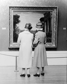 Images Dated 16th September 2011: Cultured Old Ladies