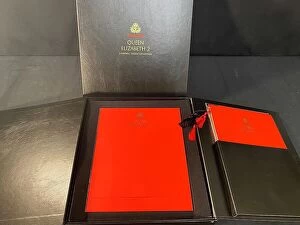 Images Dated 19th February 2021: Cunard Line, QE2 - celebration album in slip case cover
