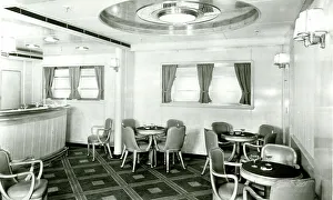 Cocktail Prints: Cunard White Star, RMS Queen Mary, Cocktail Bar