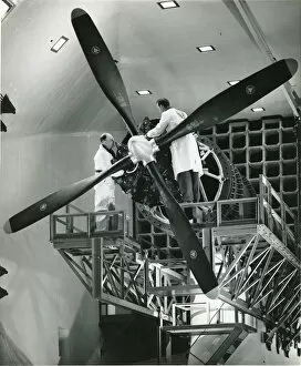 Curtiss-Wright 16ft 8ins, four-blade, hollow steel propeller