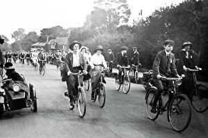 Cyclists Collection: cycle cycling rally