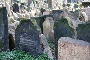 Images Dated 11th June 2012: Czech Republic. Prague. Old Jewish Cemetery. Was in use