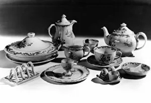 Images Dated 12th September 2011: Dainty Breakfast Set
