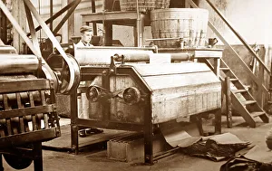 A damping machine, linen production, Victorian period
