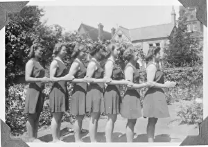 The dancing demonstration