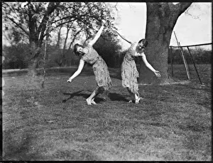 Dancing Girls