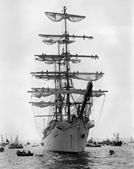The Dar Mlodziezy, Polish tall ship, fully rigged, Falmouth