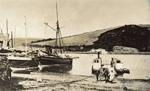 Images Dated 24th April 2017: The Dartmouth Ferry, Devon