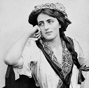 Daughter of Erin, The Irish Village, The Franco-British
