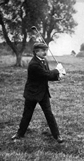 Images Dated 23rd September 2015: David Lloyd George playing golf at Nice