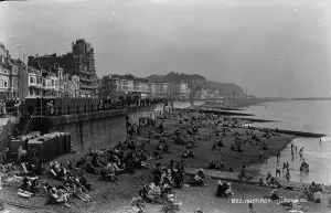 Pebbles Prints: A Day at Hastings Beach