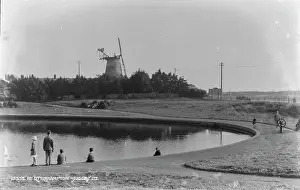 Littlehampton Prints: A Day at Littlehampton