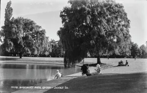 Epsom Prints: A Day at Rosebery Park