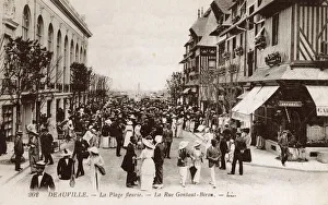 Images Dated 1st December 2011: Deauville, France - La Rue Gontaut-Biron