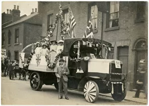 Manufacturers Gallery: Delivery van as carnival float, Manchester Street, Derby