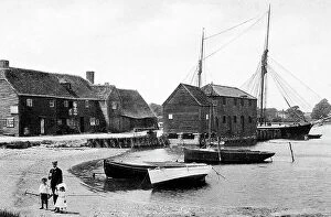 Chichester Collection: Dell Quay, Chichester early 1900's