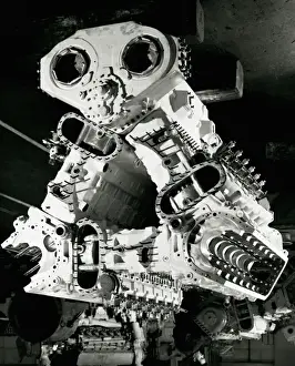 Deltic D18 engine, triangle