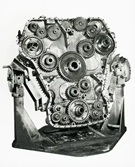 Deltic phasing gear casing