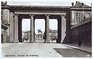 Kobenhavn Prints: Denmark - Copenhagen - Amalienborg Palace