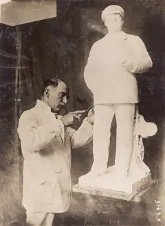 Chisel Prints: Denys Geuch with statue of Edward VII