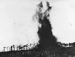 Mortars Prints: Destroying barbed wire 1916