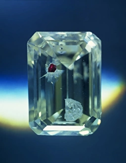 Garnet Gallery: Diamond with garnet