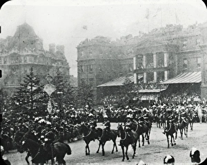Apsley Collection: Diamond Jubilee - Duke of Cambridges Staff passing Apsley H