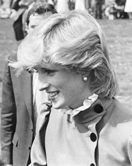 Neckline Collection: Diana, Princess of Wales