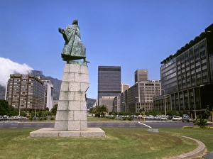 Images Dated 30th January 2017: Diaz Monument