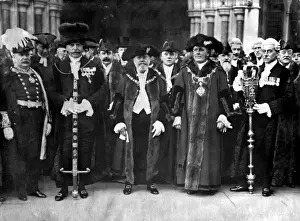 Trimming Prints: Dignitaries at the Lord Mayors Show, London