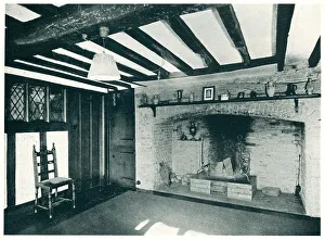 Edgar Collection: Dining Room Fire, Quarry Street, Guildford