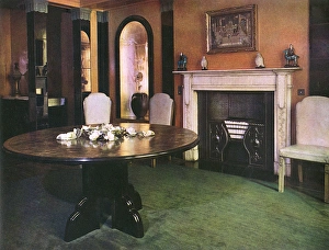 Décor Gallery: Dining room by R W Symonds and Robert Lutyens
